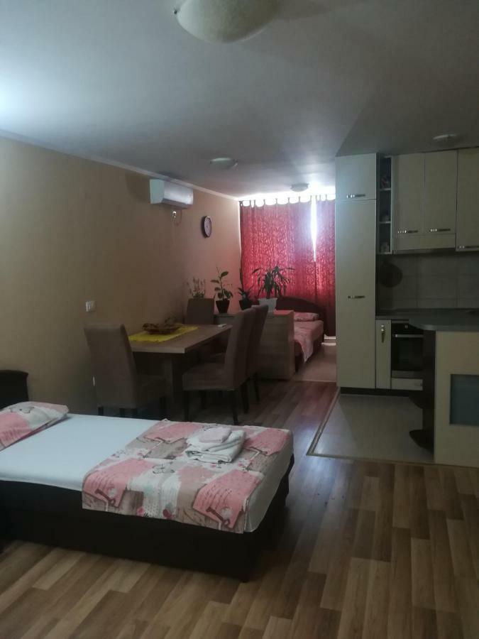 Apartments Vis Jaz Budva Exteriör bild